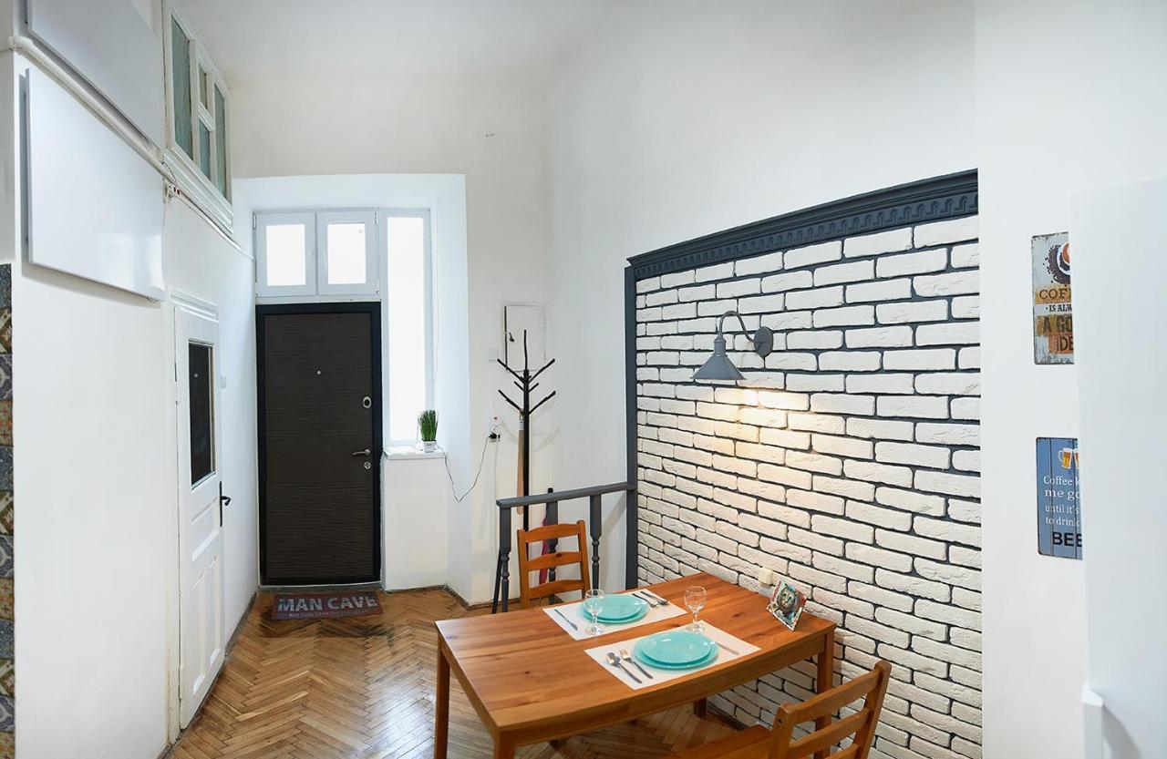 Stylish Apartments In The Center Λβιβ Εξωτερικό φωτογραφία